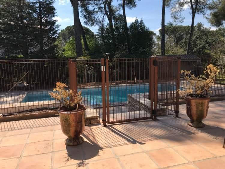 clôture sécurité de piscine